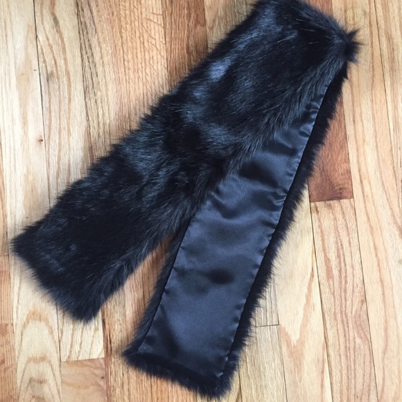 NEW UnReal Fur Collar Black - Picture 6 of 8
